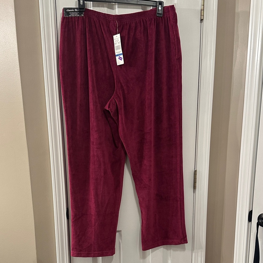 Alfred Dunner classic fit  ladies  Burgundy pants